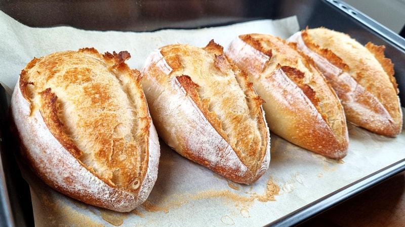 Crispy Biga Bread with Amazing Flavor - Tastes Divine!