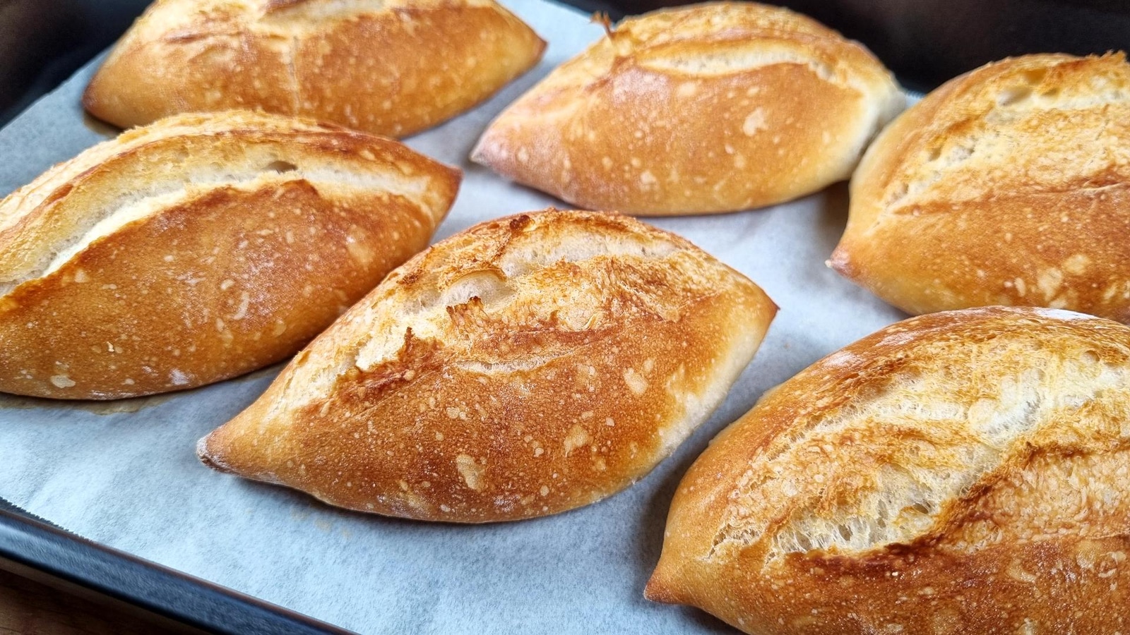 Crispy Wheat Grain Shaped Bread