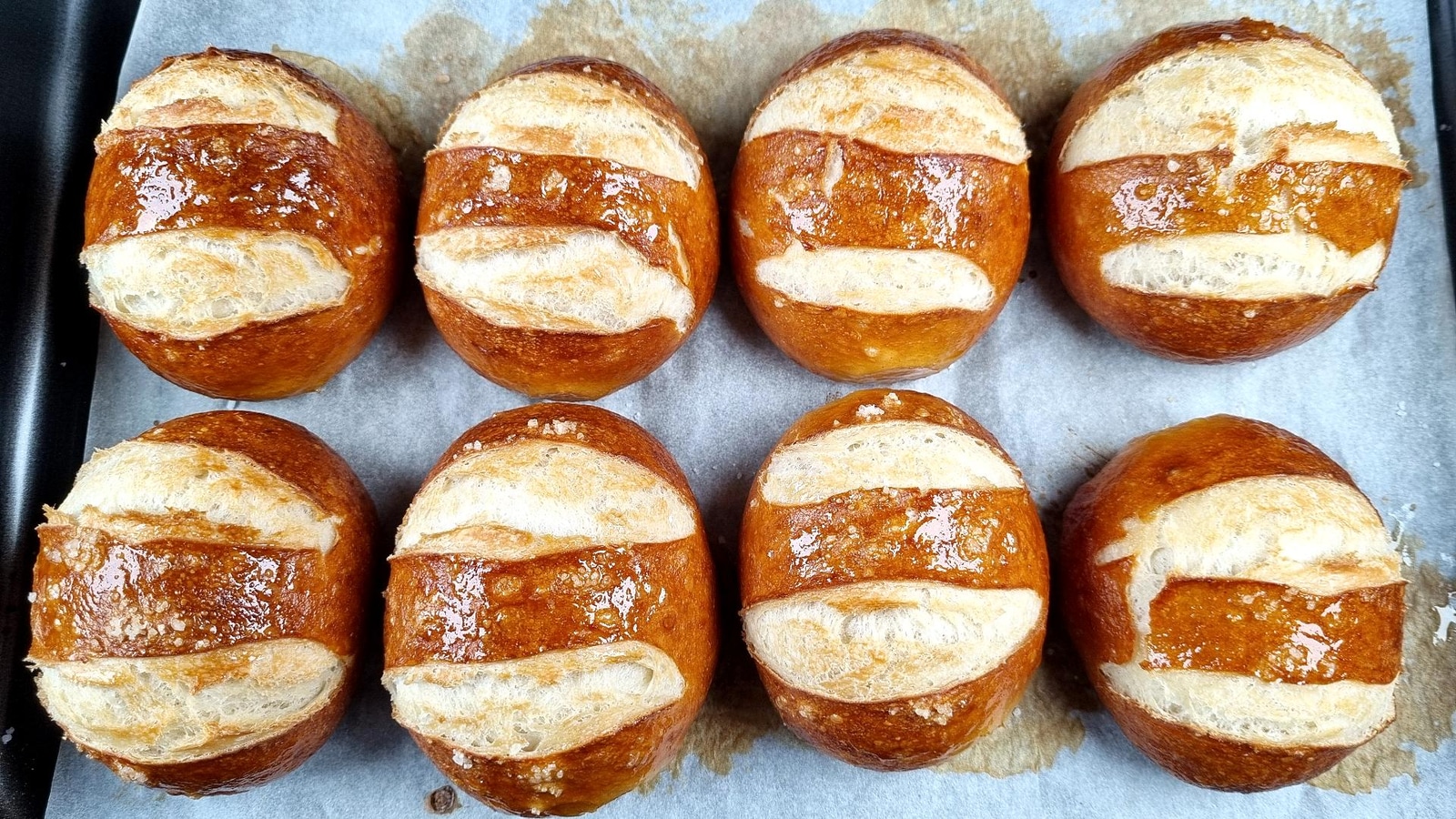 Perfect Pretzel Rolls
