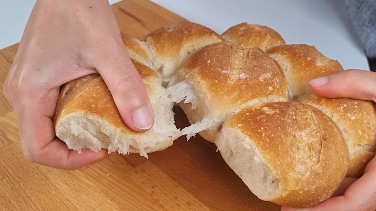 Traditional Sharing Bread by Food Language