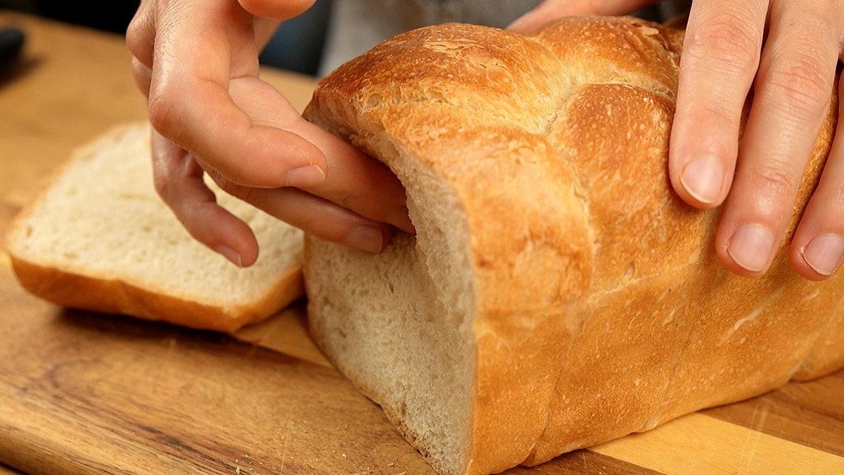 Soft Braided Yogurt Bread with Crispy Crust by Food Language