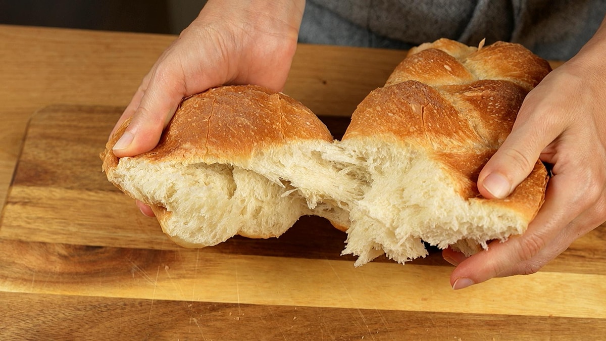 Soft Braided Yogurt Bread with Crispy Crust by Food Language