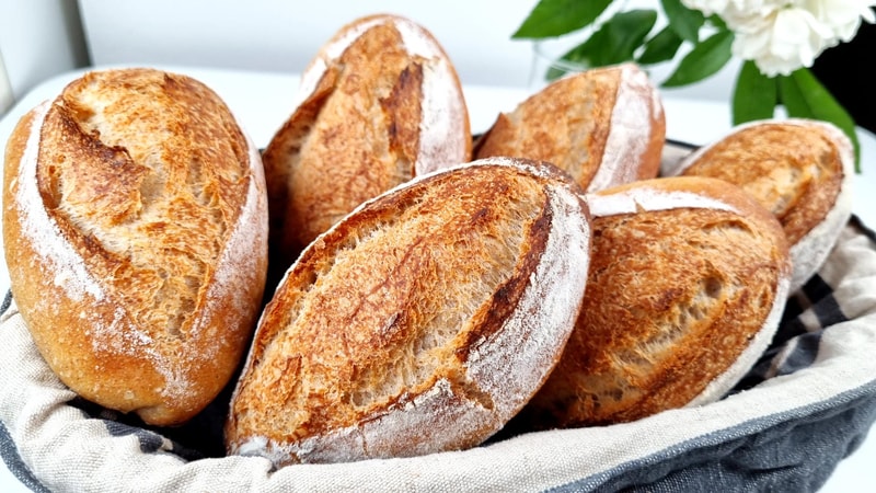 Whole Wheat Quick Bread Rolls - Flaky Outside, Soft Inside